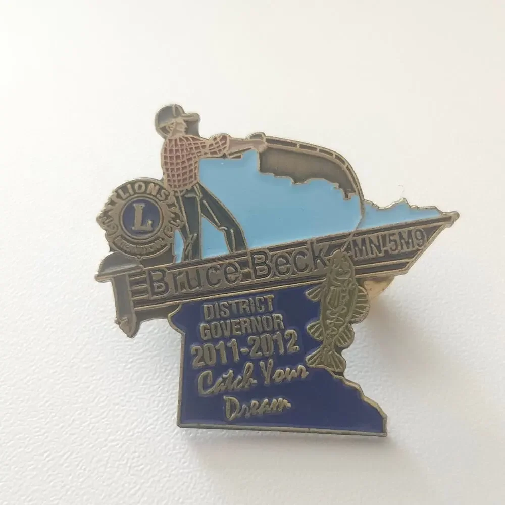 Lions Club Bruce Beck MN5M9 2011-2012 District Governor Fishing Boat Lapel Pin